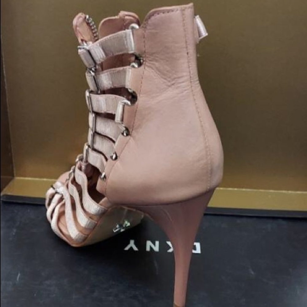 Women Shoe